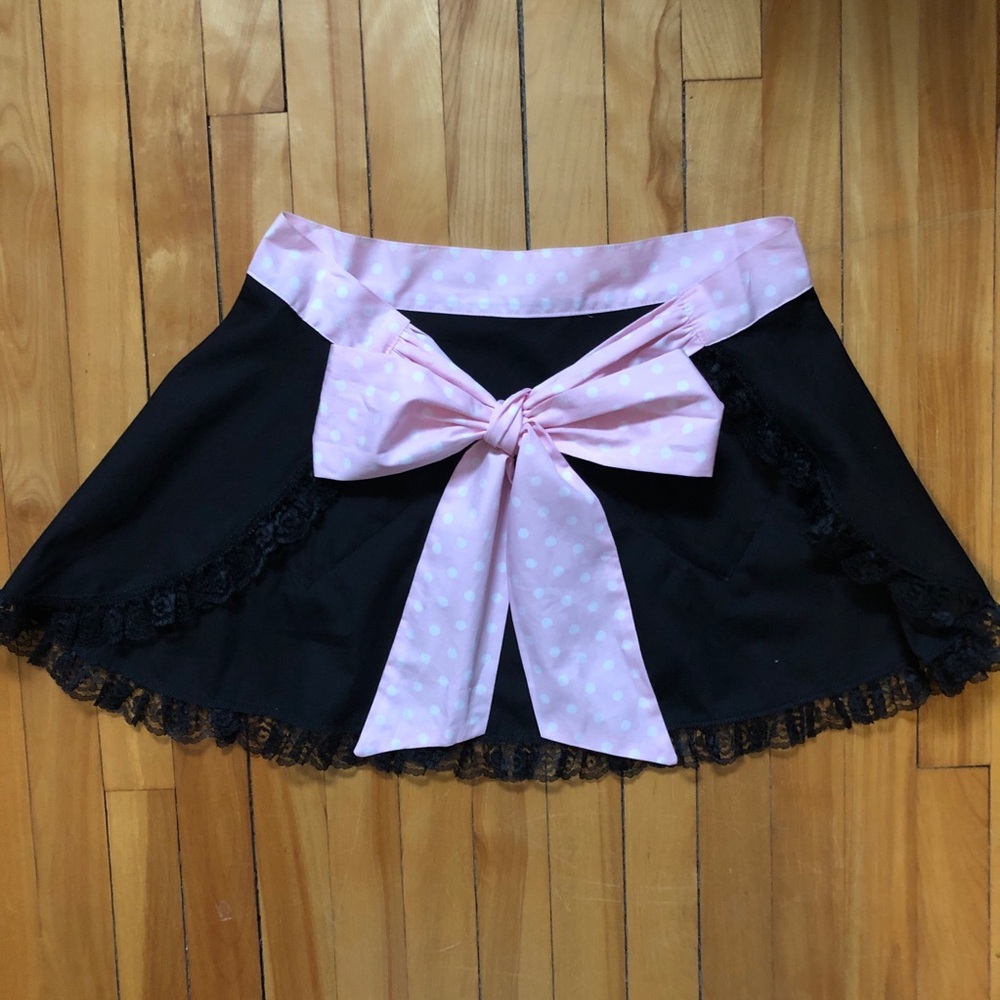 Rare! NWT Lucky 13 Retro Pinup Ruffle Lace Heart Apron Coquette DollsKill - Picture 3 of 10